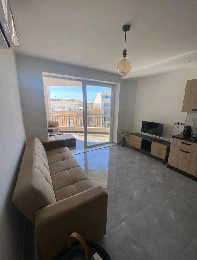 Modern 1 Bedroom Apartment 400M Away From The Sea Σεντ Πόλς Μπέι Εξωτερικό φωτογραφία